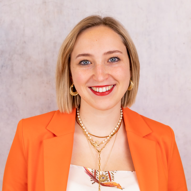 Portrait von Theresa Fenzl, Modeberatung Schuhe bei GARHAMMER