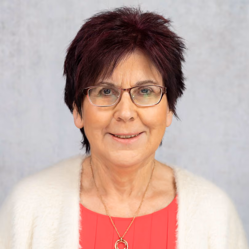 Portrait von Annemarie Freund, Modeberaterin Kinder bei GARHAMMER