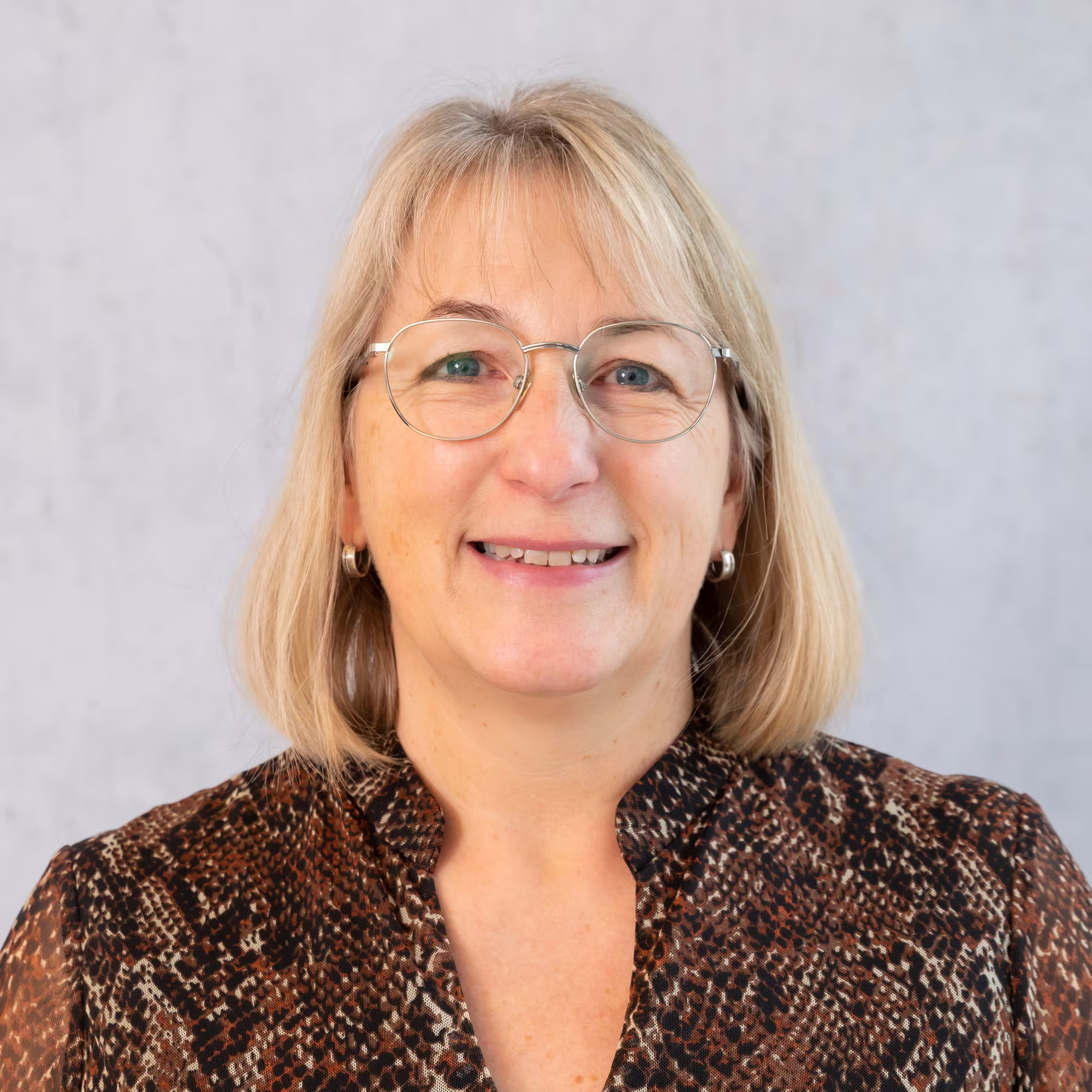 Portrait von Andrea Plöchinger, Mitarbeiterin Kasse/Packtisch bei GARHAMMER