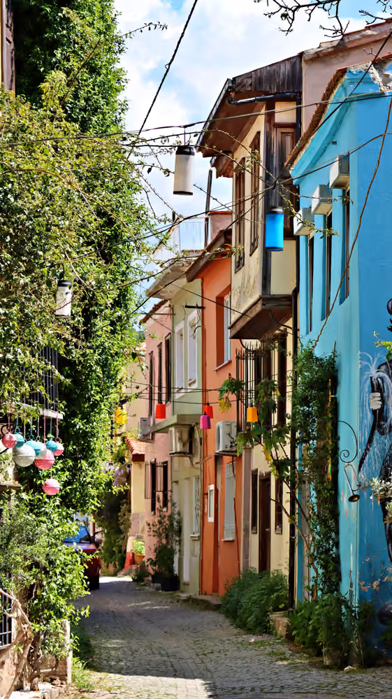 Narrow street in the old town of Ayvalık