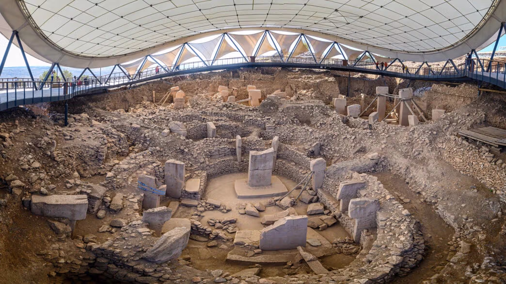 T-shaped stone pillars at Göbeklitepe