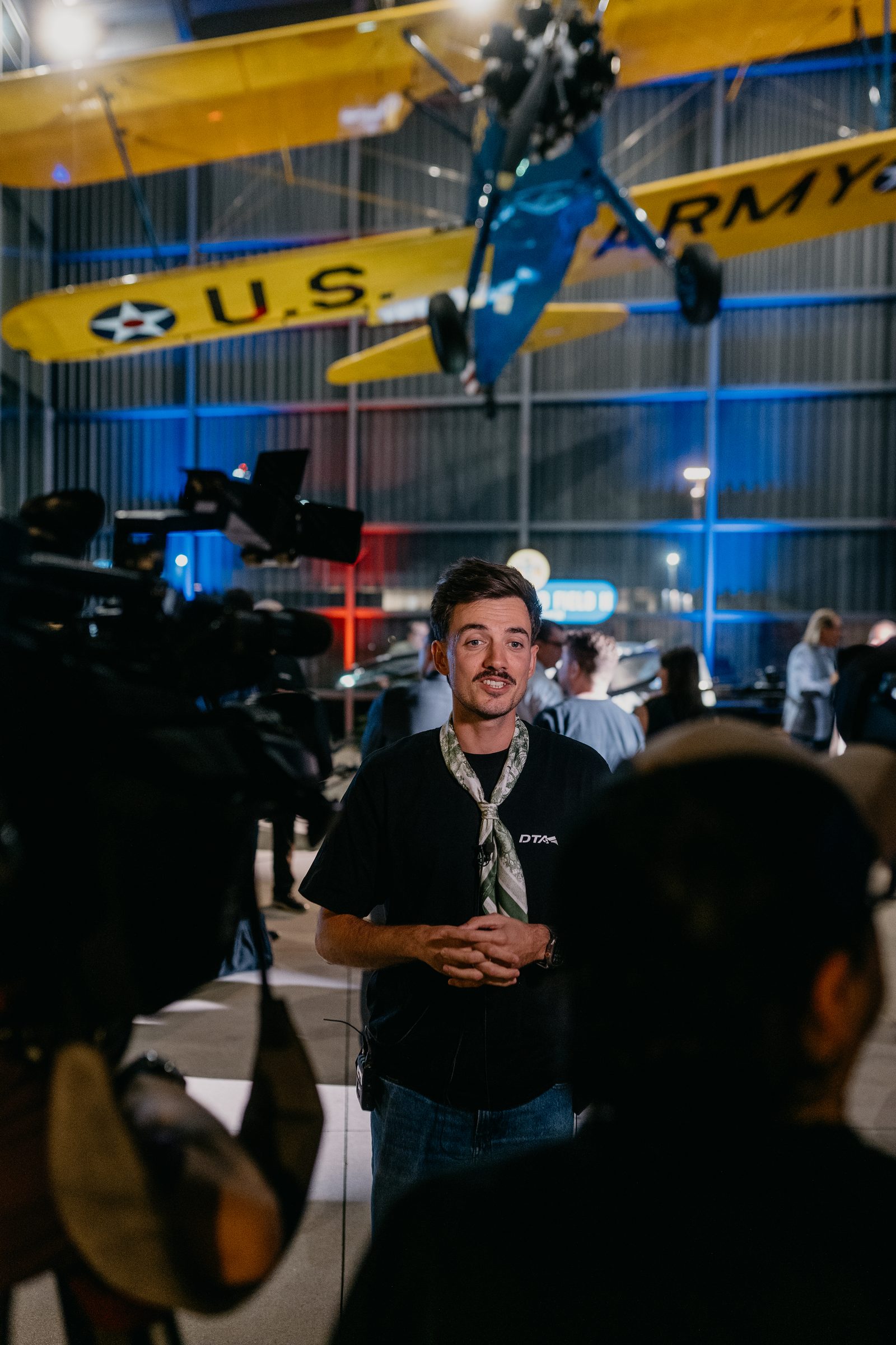 Théo Parant answering the press in front of the JP1