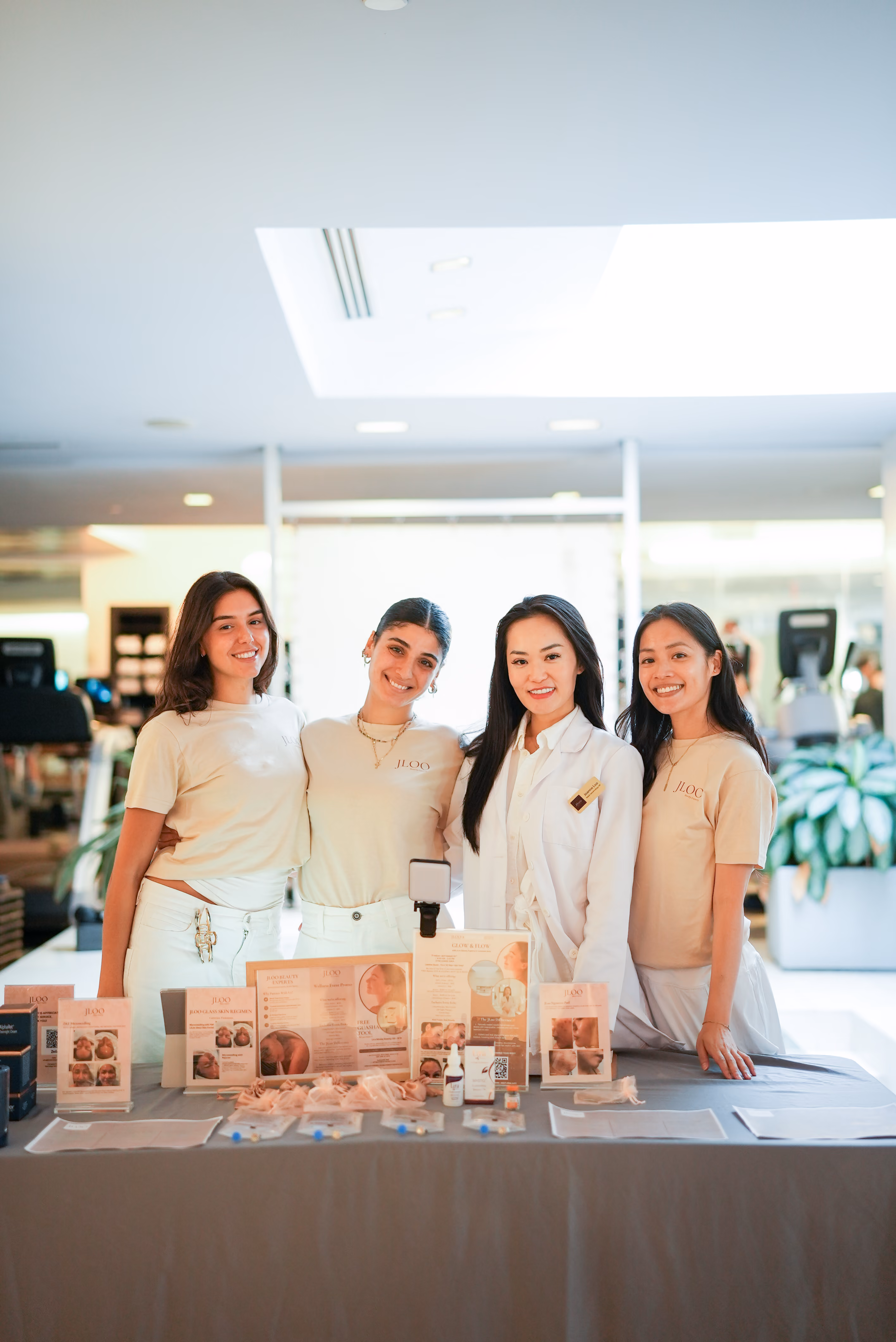 JGlow Elite membership at JLoo Beauty Experts