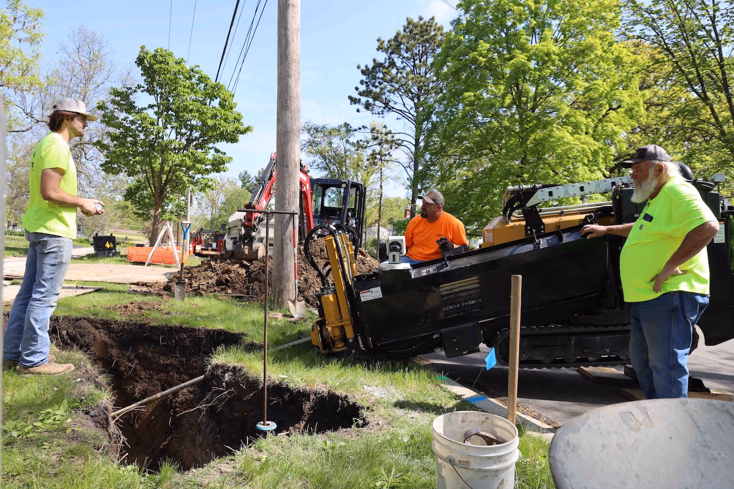 picture-of-russ-plumbing-crew-on-jobsite-in-chicagoland