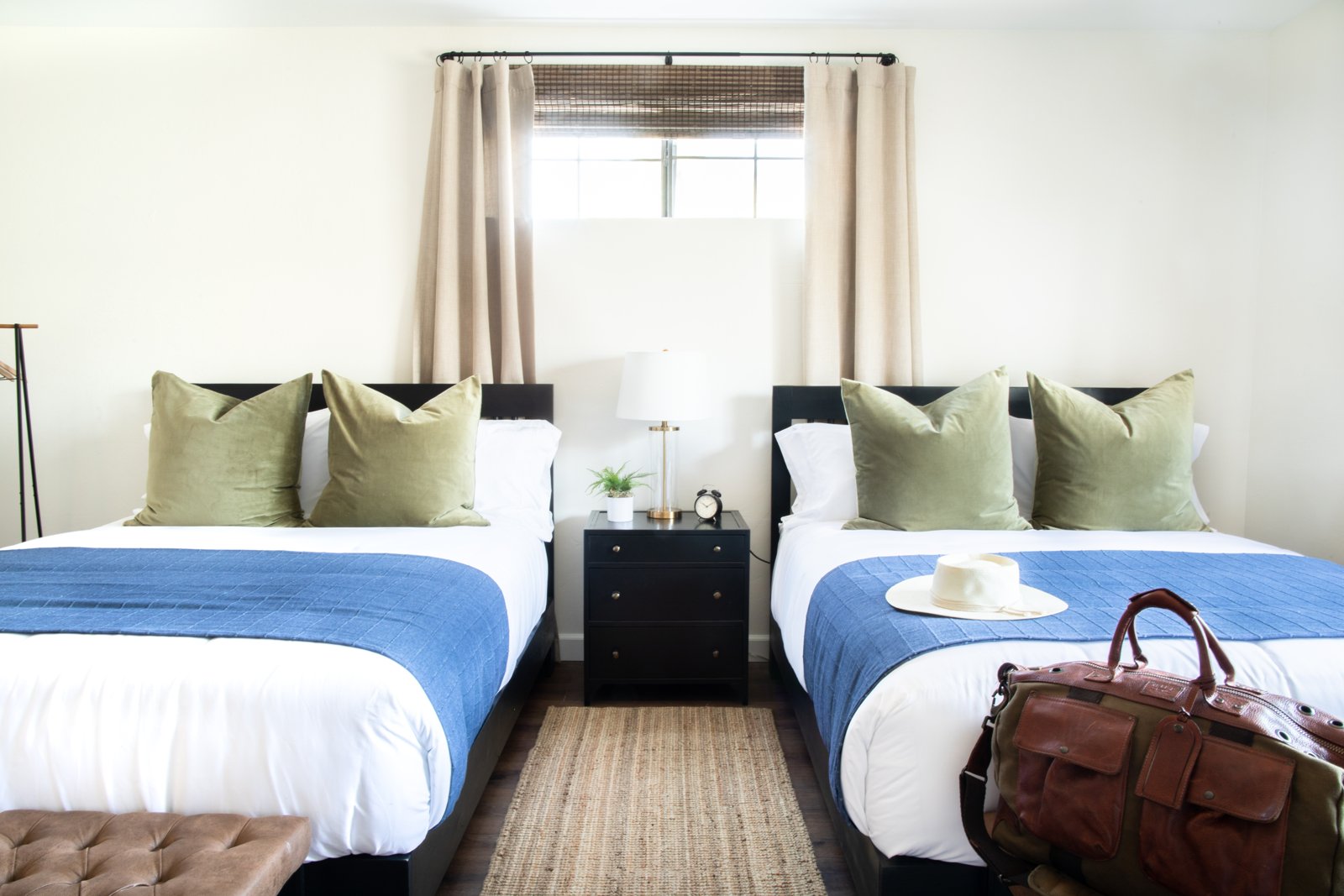 Double occupancy room, two beds, at The Oaks