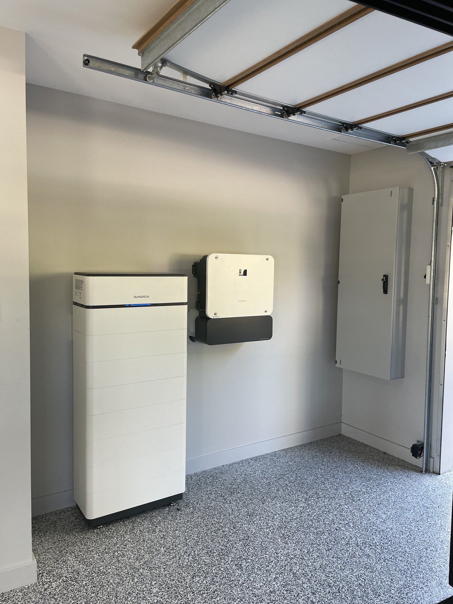 Maudsland Solar & Sungrow Battery Installation