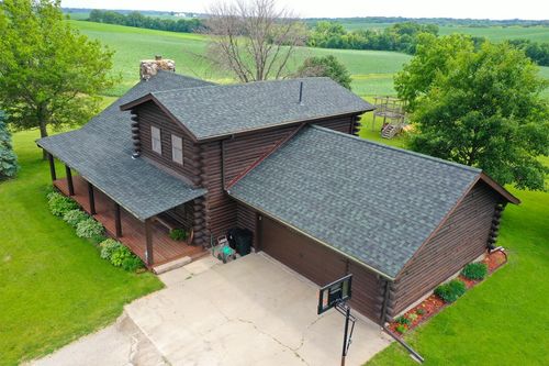 Roof replacement by Impact Exteriors in Eastern Iowa
