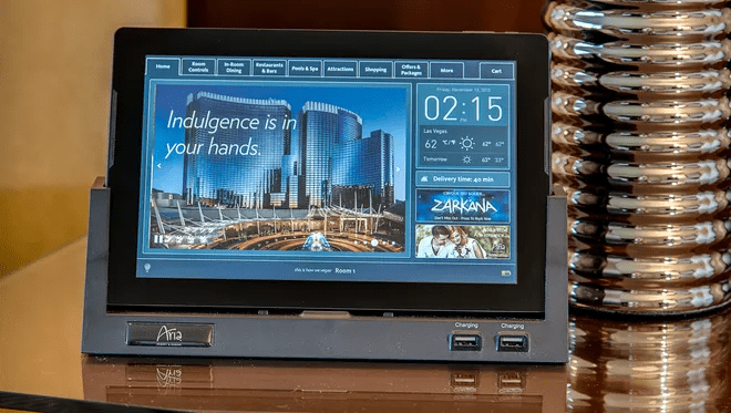 tablet in camera d'albergo
