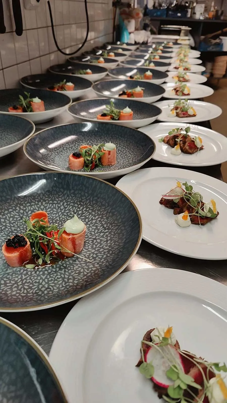 Pegasus Cateringin valmistamia annoksia