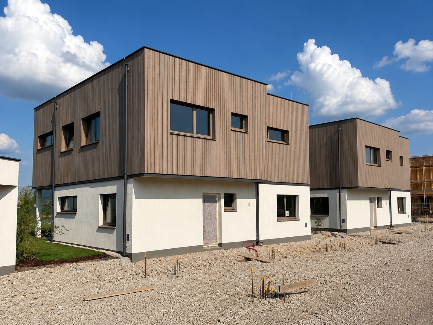 Straßenansicht der Suiten