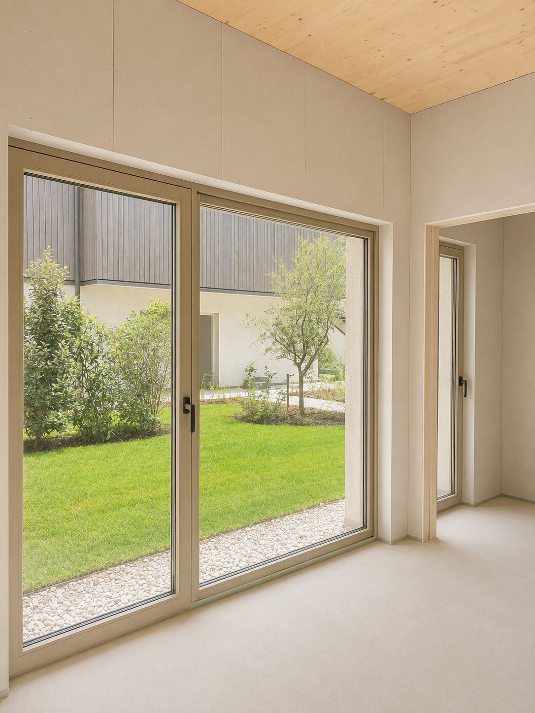 Zimmer mit Gartenblick