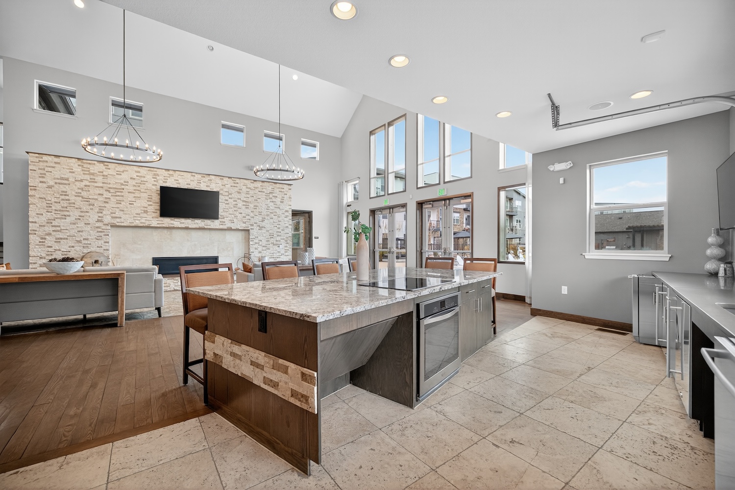 Leasing Office 