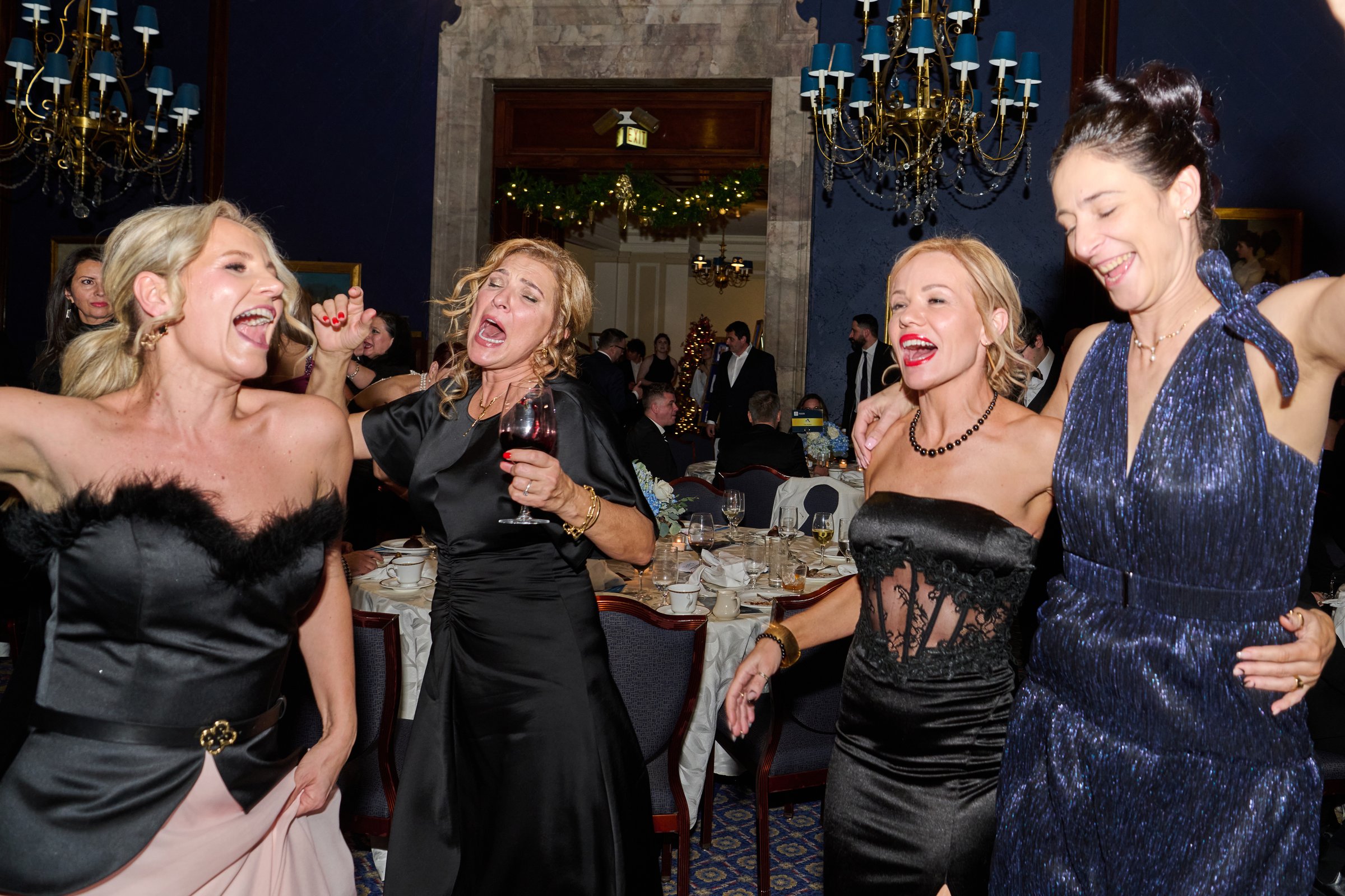GlobalRomania members celebrating together at the RUF gala
