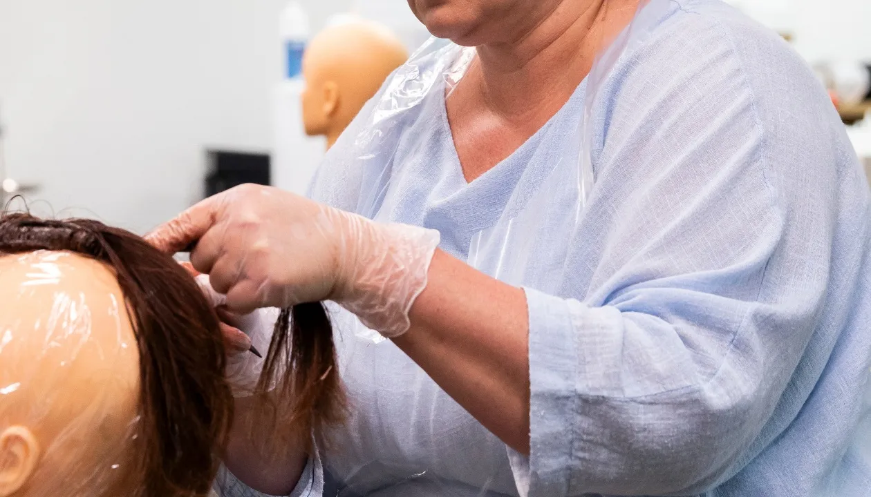 Impression aus der Weiterbildung an der Deutschen Friseurakademie