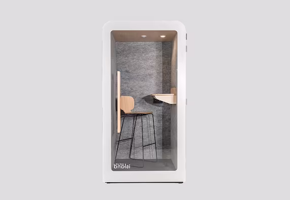 Supplier 1 office phone booth comparison vs Persy One