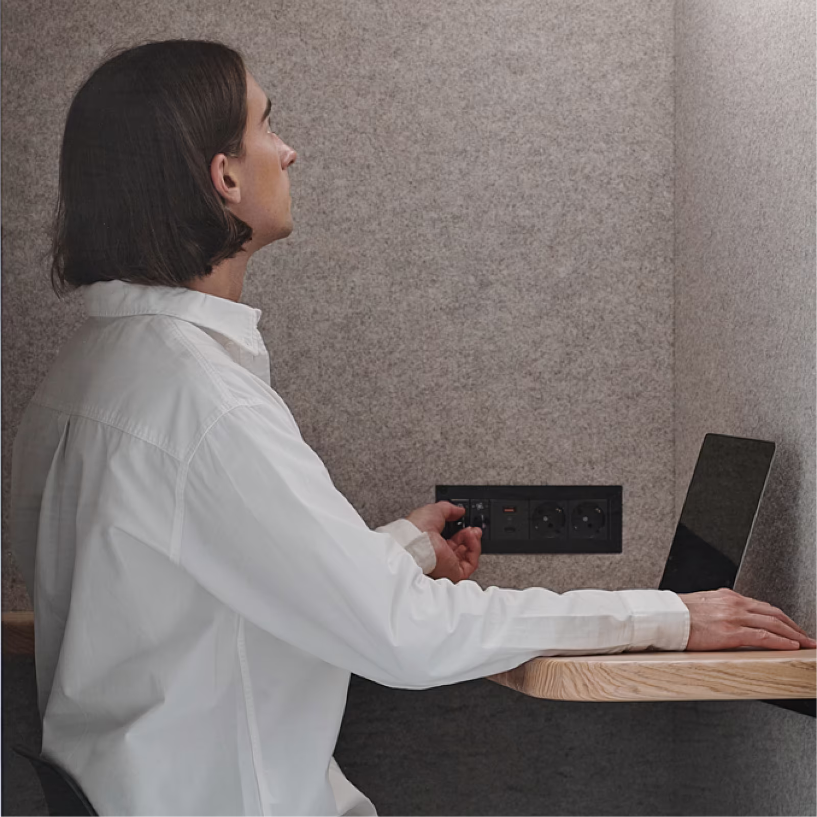 Two people working inside a Persy Booth soundproof pod with fresh air ventilation system