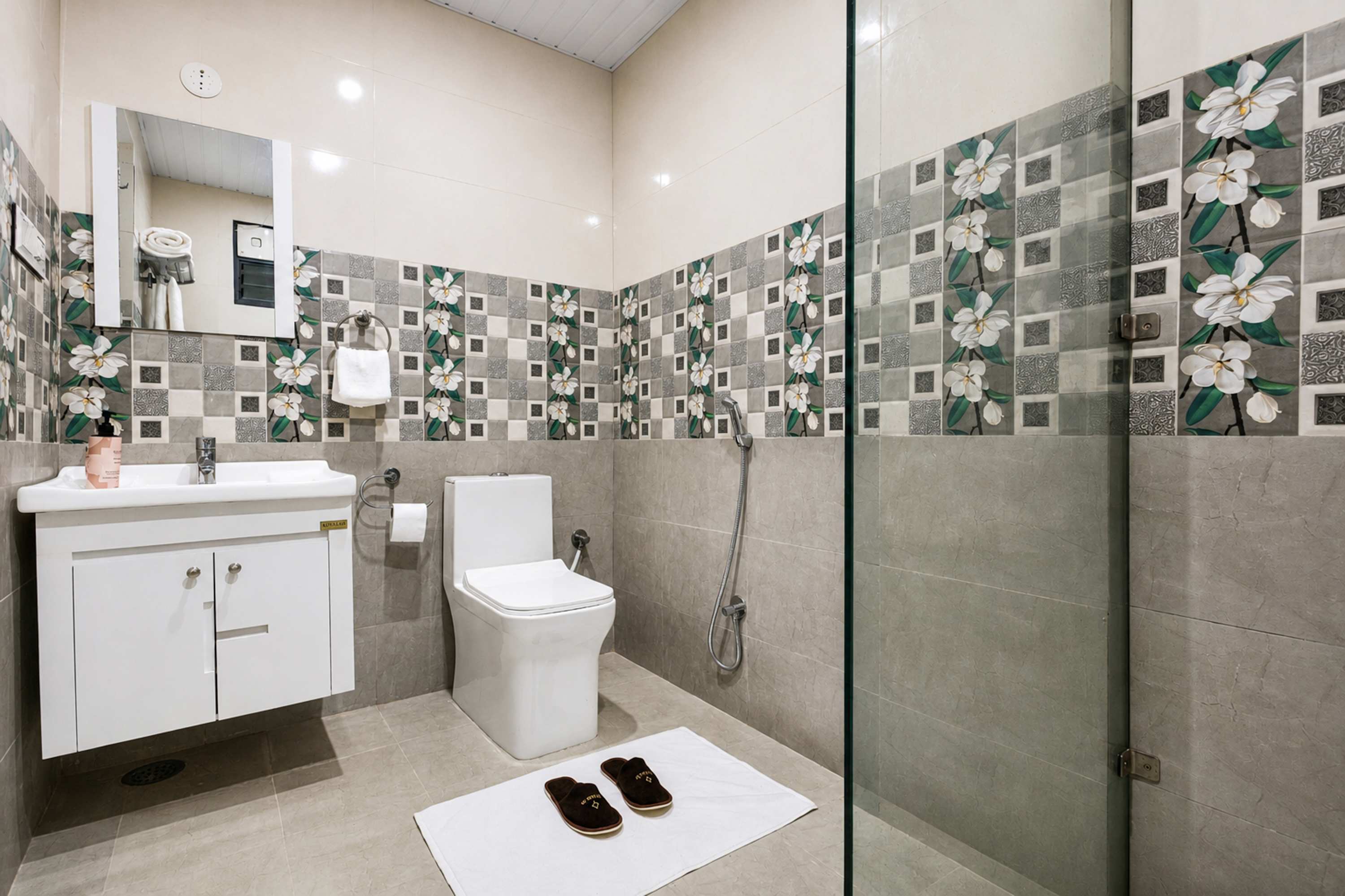 Smart 2BHK at Lakecity Apartments by Viraalay