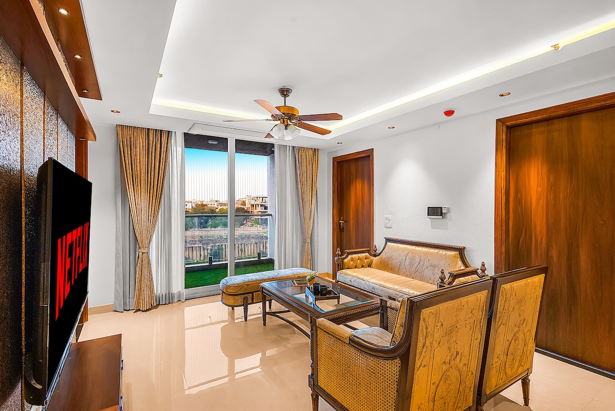 The Royal Crown - 3BHK luxury home by Viraalay
