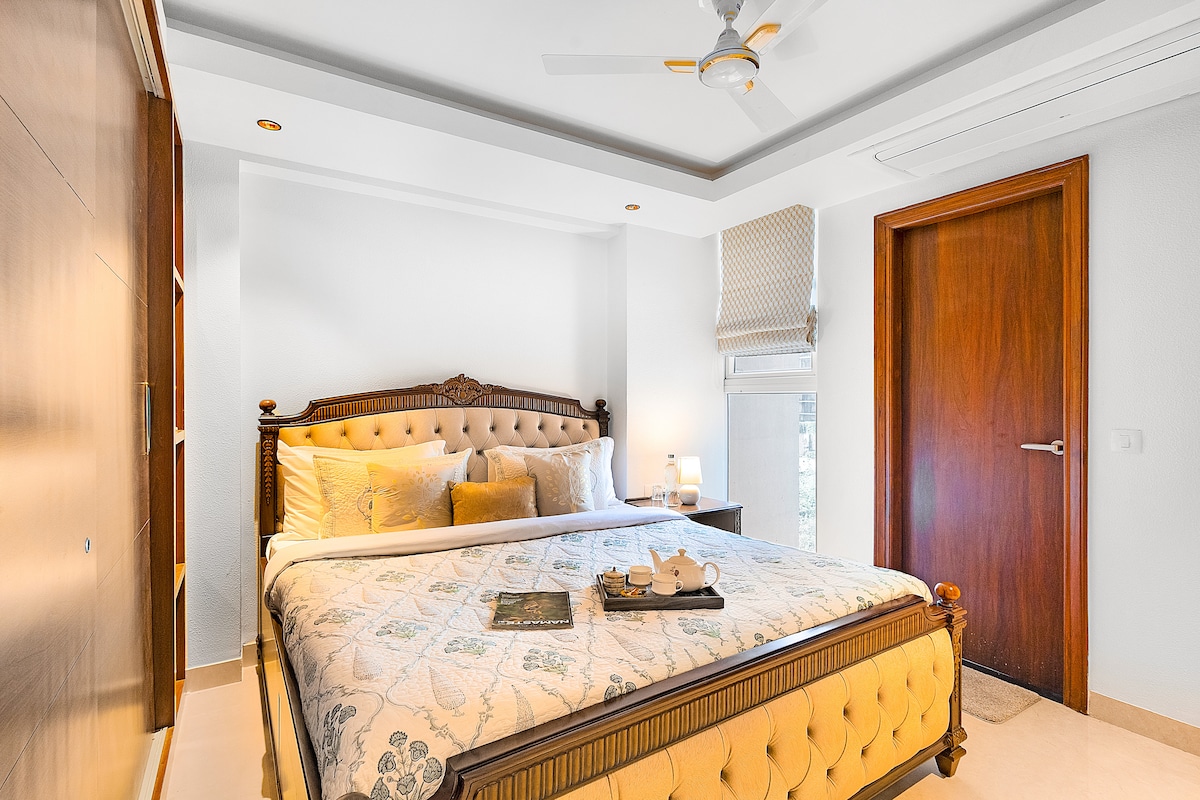 The Majestic Crown - 2BHK luxury home by Viraalay
