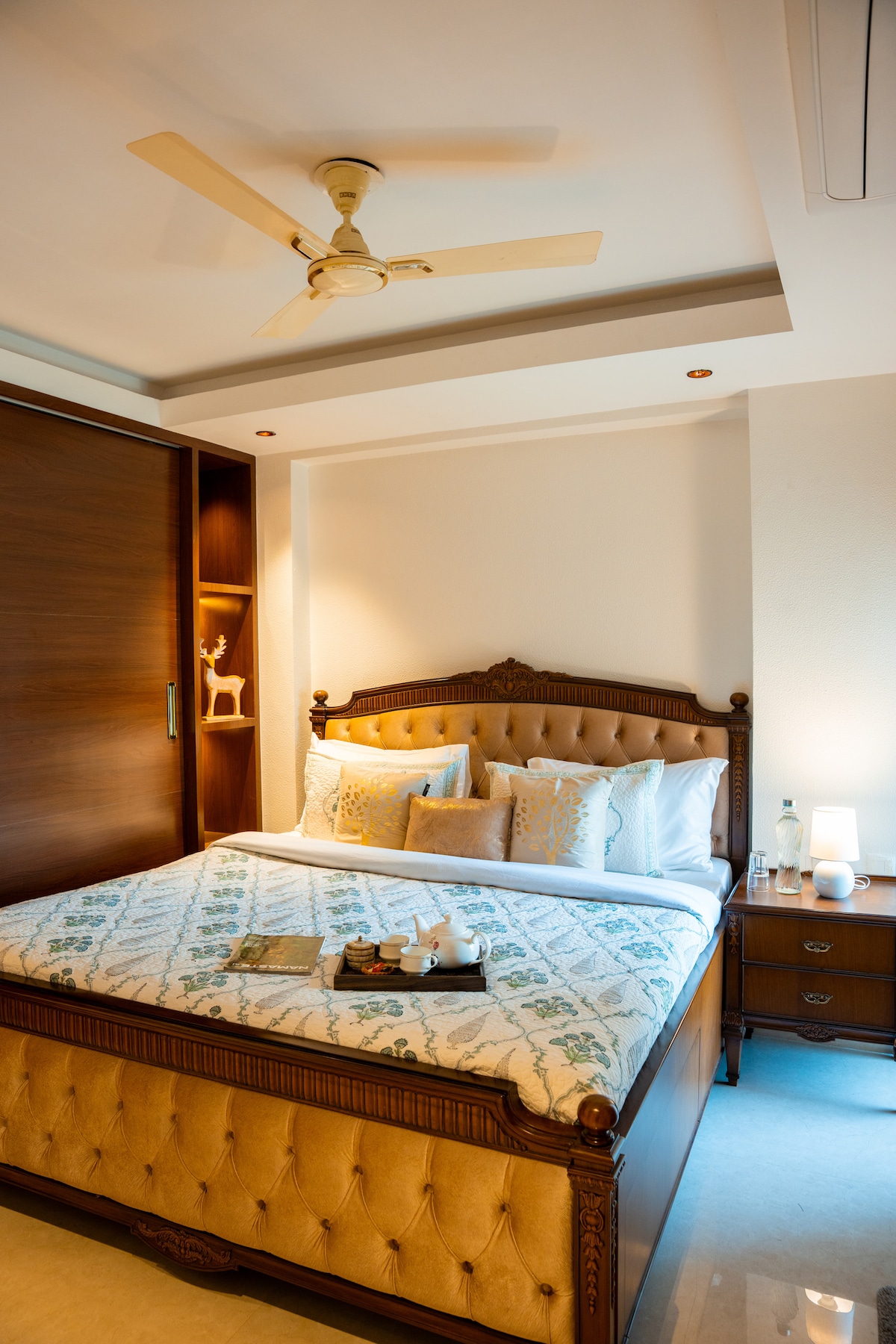 The Majestic Crown - 2BHK luxury home by Viraalay