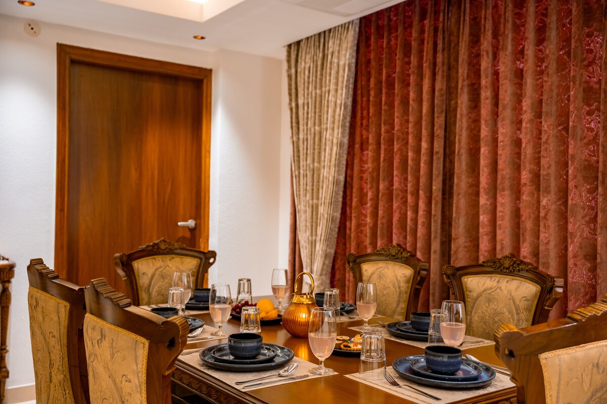 The Majestic Crown - 2BHK luxury home by Viraalay