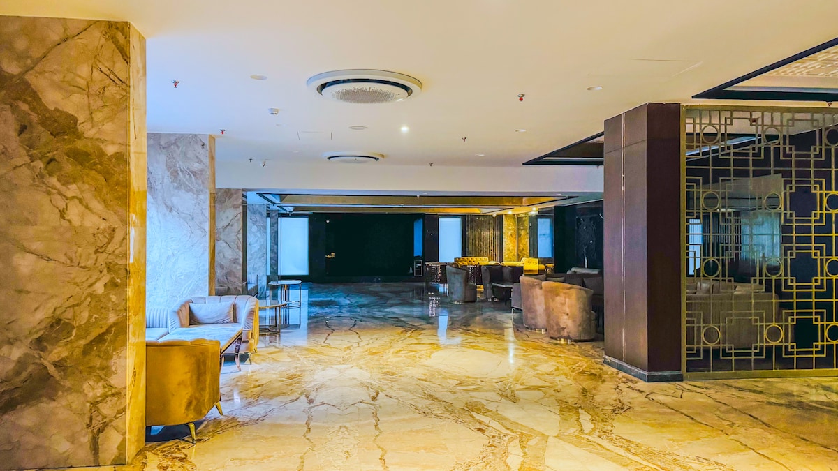 The Royal Crown - 3BHK luxury home by Viraalay