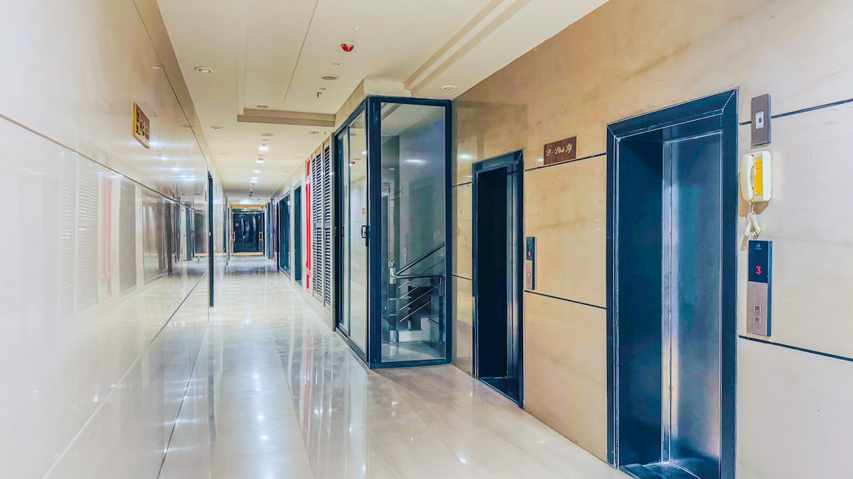 The Royal Crown - 3BHK luxury home by Viraalay