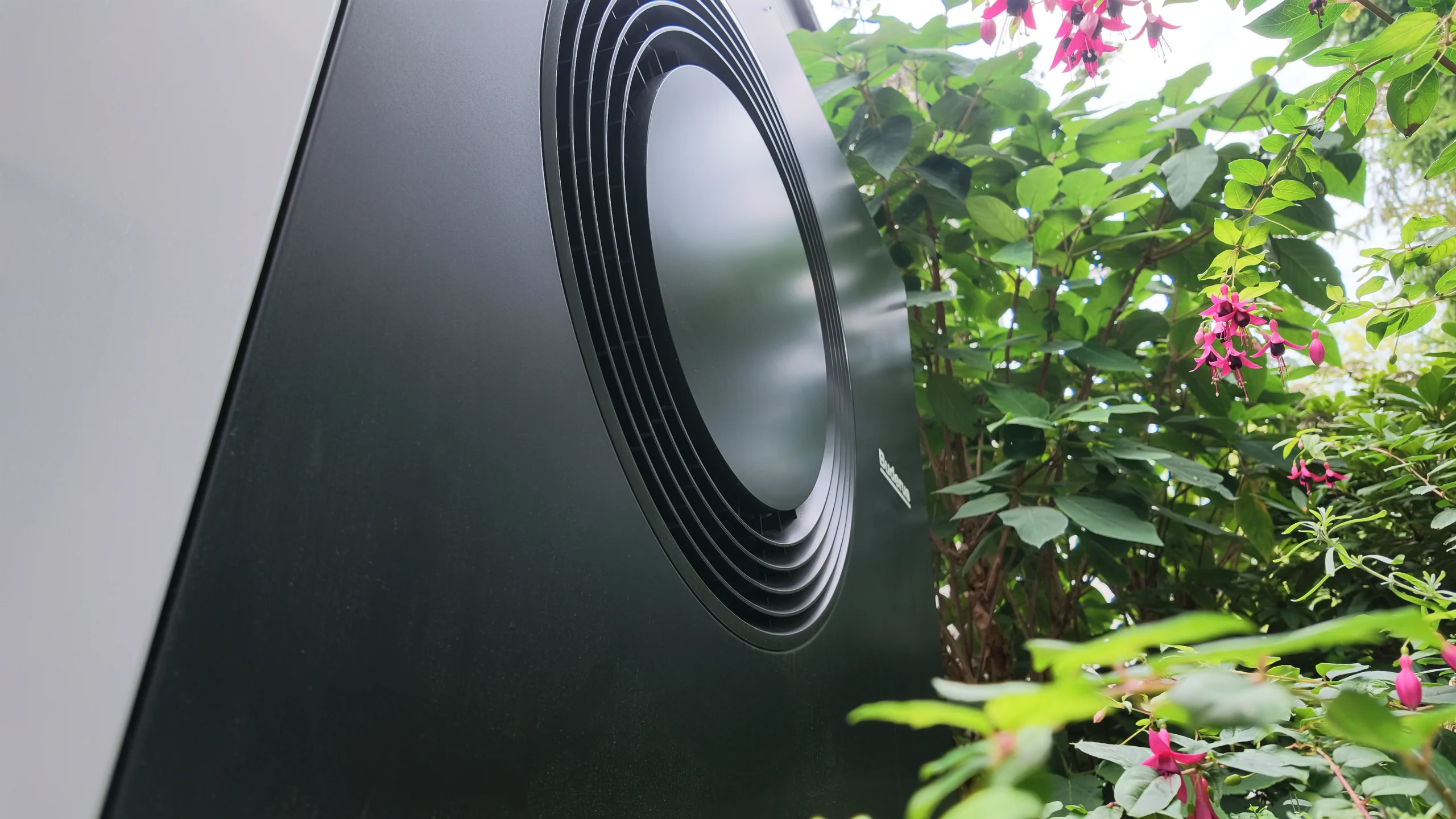 Ventilator der Wärmepumpe im Betrieb nach der Inbetriebnahme