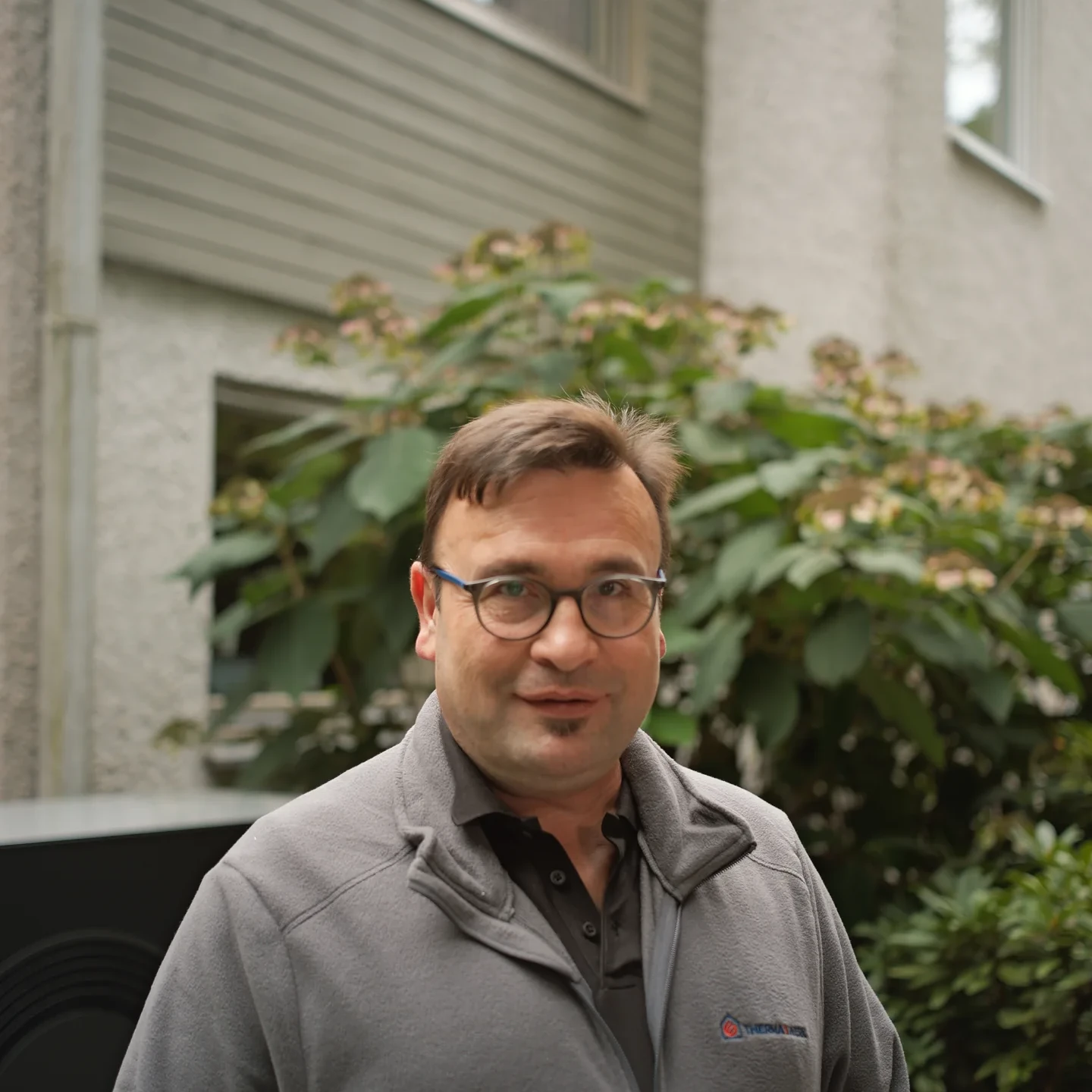 Yücel, Meister für Sanitär und Heizung bei der ThermaWerk GmbH