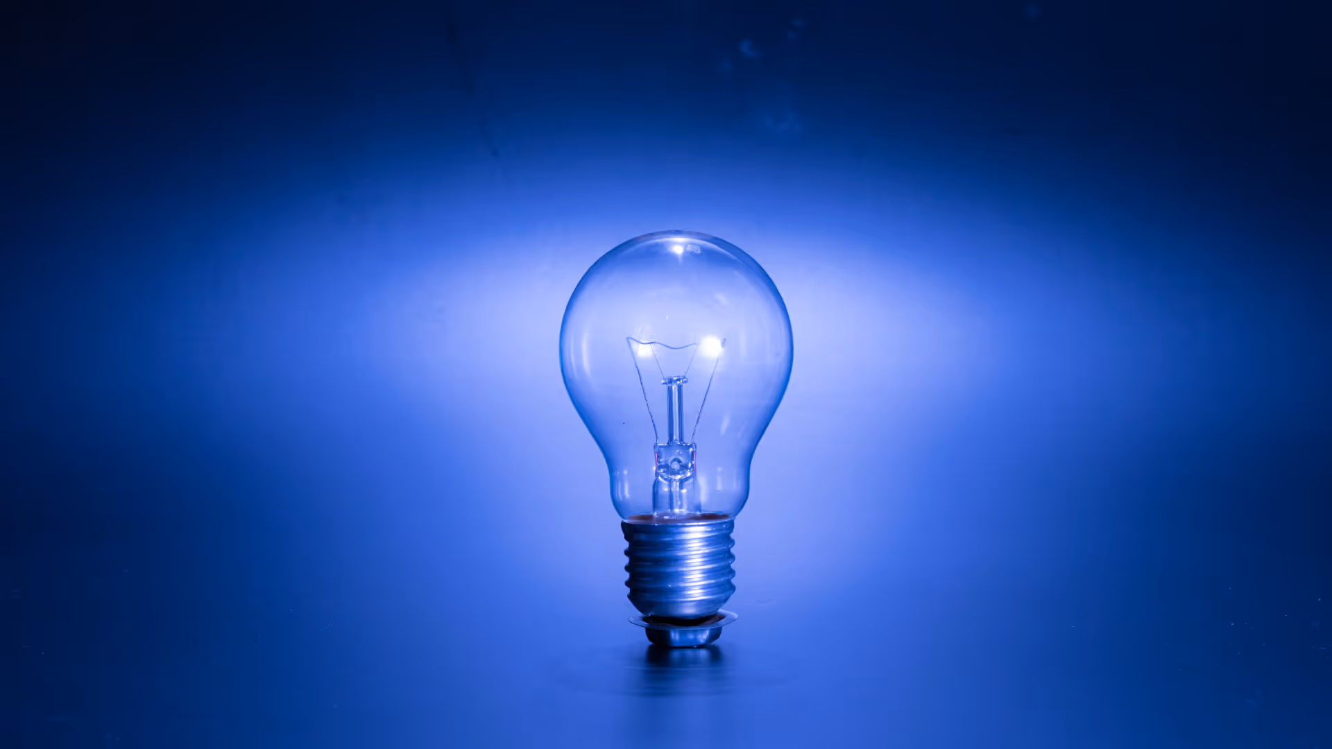 Optimizing B2B Sales with Artificial Intelligence