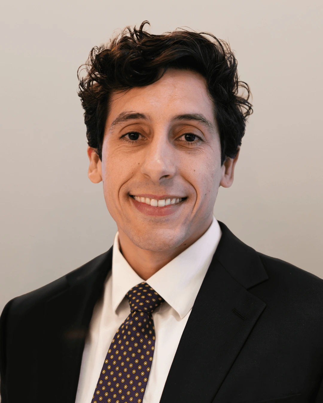 Dr. Vitor Neves