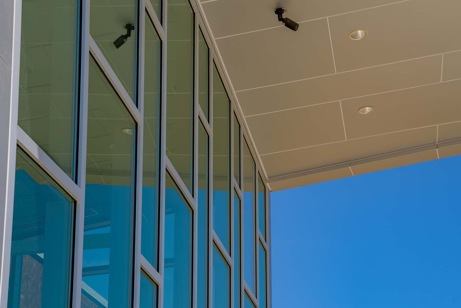Curtainwall and canopy soffit detail