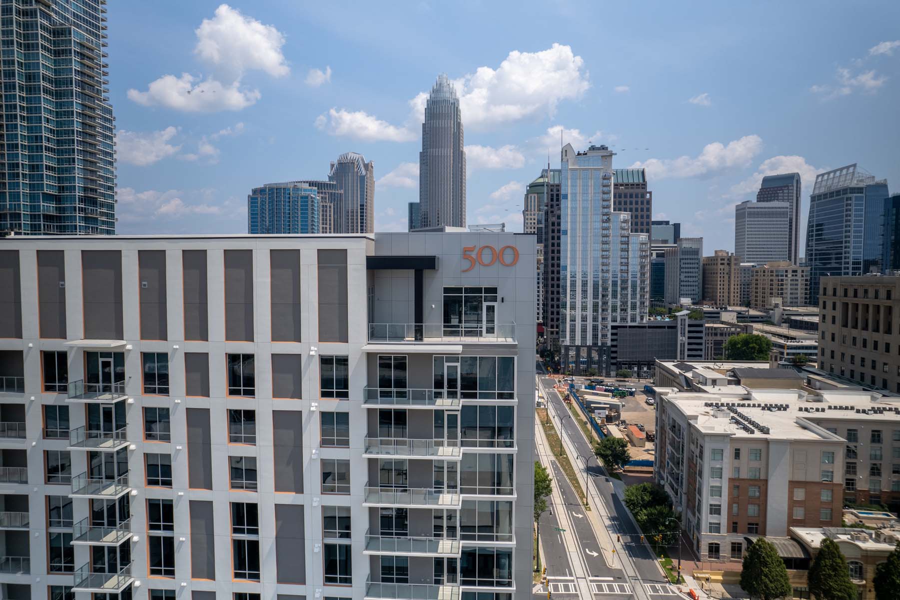 500 West Trade Street — photo 3