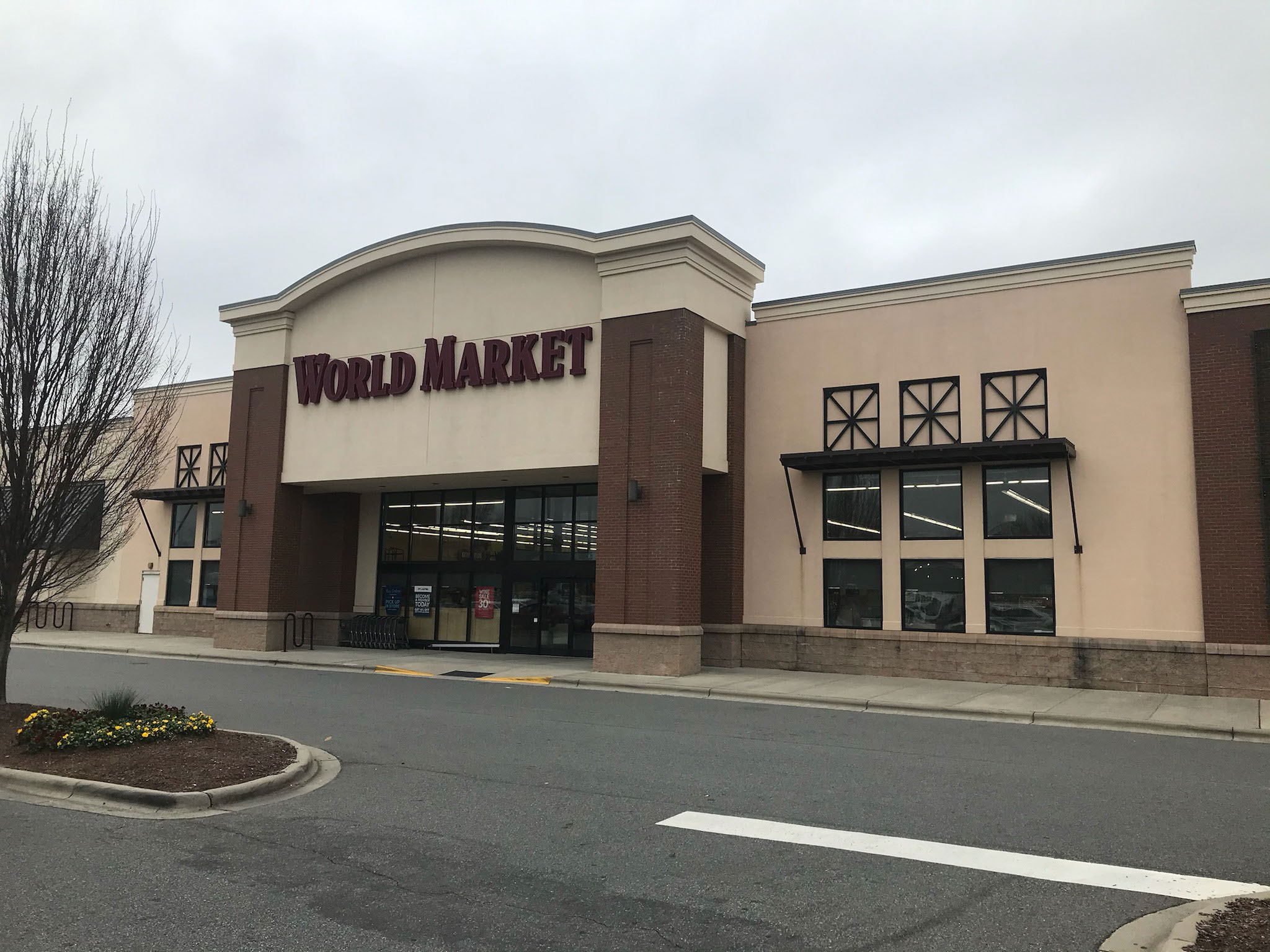 Commercial Storefronts — photo 4