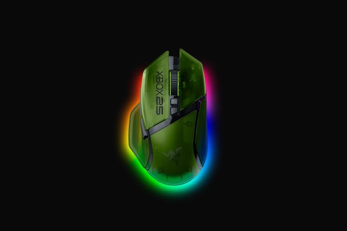 Razer Hammerhead V3 X HyperSpeed — Xbox 25th Anniversary Edition wireless earbuds