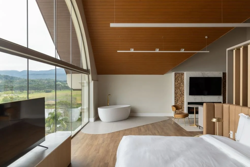 Room Img
