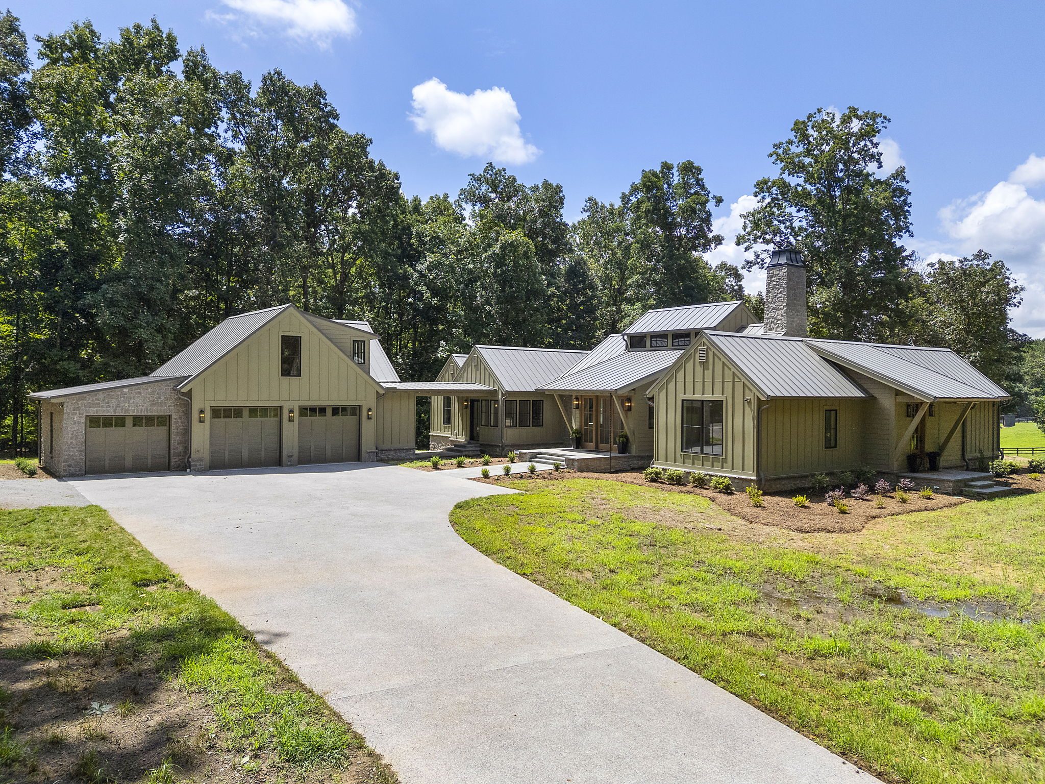 Loudon Modern, Loudon, Tennessee, photo 2 of 21