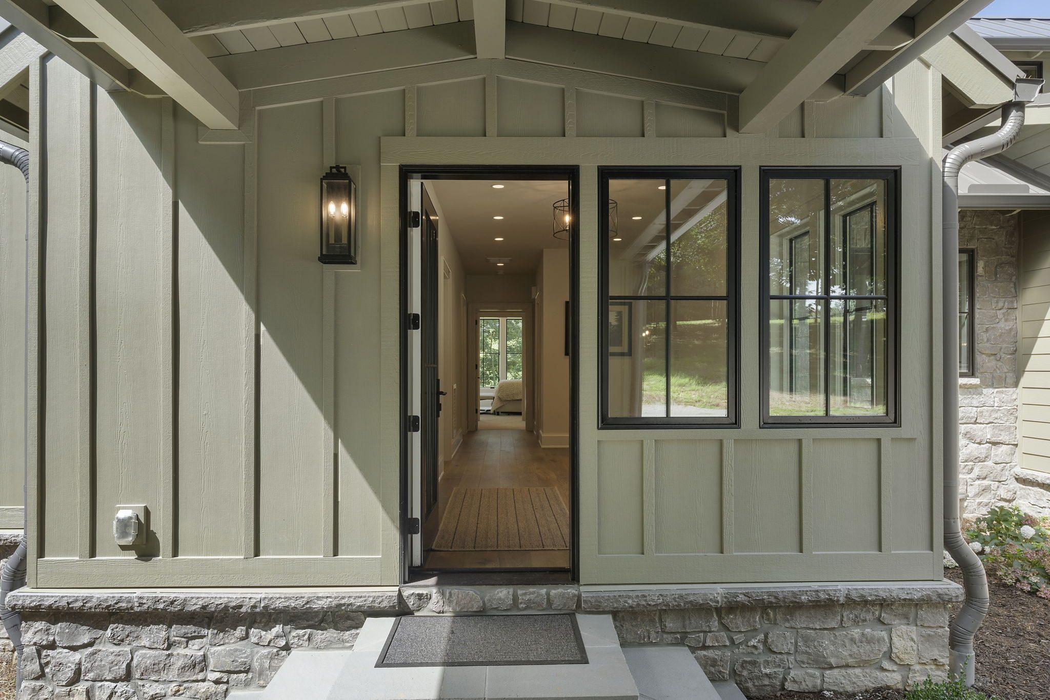 Loudon Modern, Loudon, Tennessee, photo 4 of 21