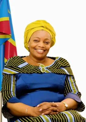 Eve Bazaiba