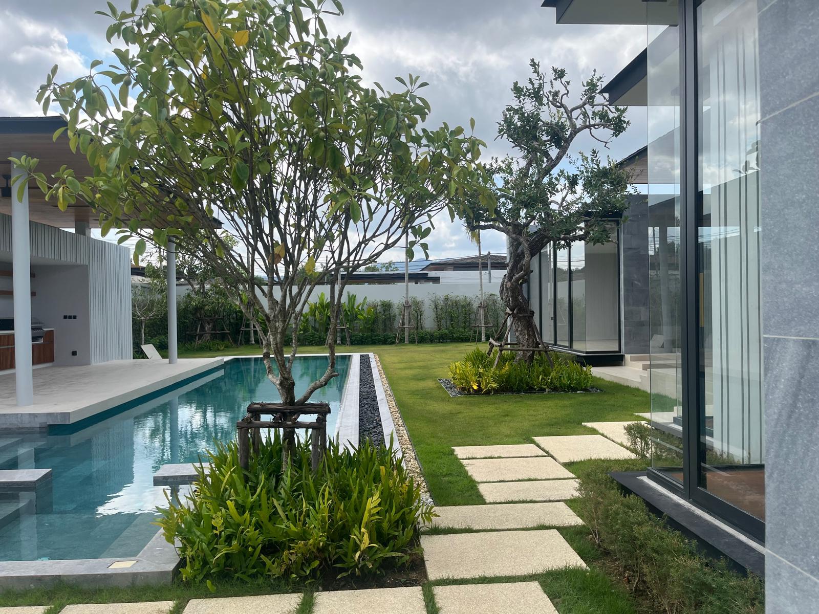 Villa pool
