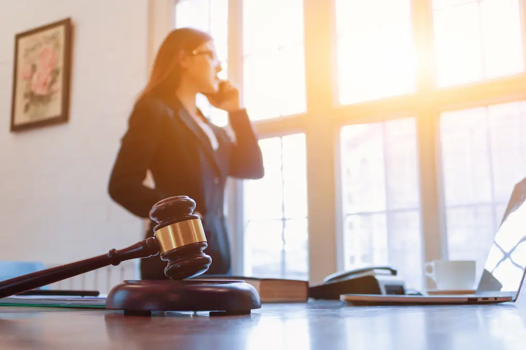 how to start a law firm