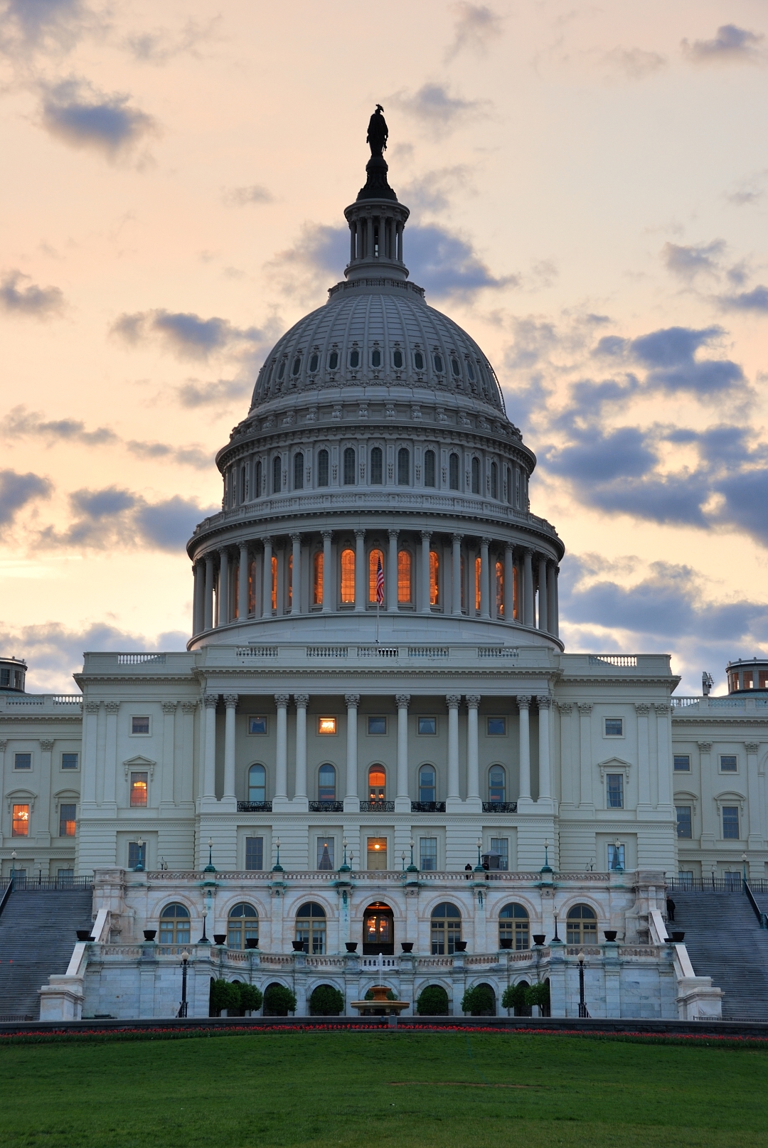 The US Capitol building in Washington, DC at morning