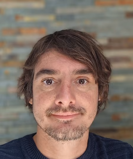 Photo of Charly, Customer Success Manager

