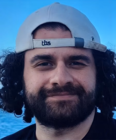 Photo of Alex, Sales Lead

