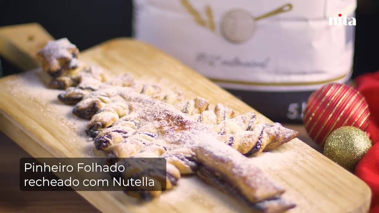 Pinheiro Folhado recheado com Nutella