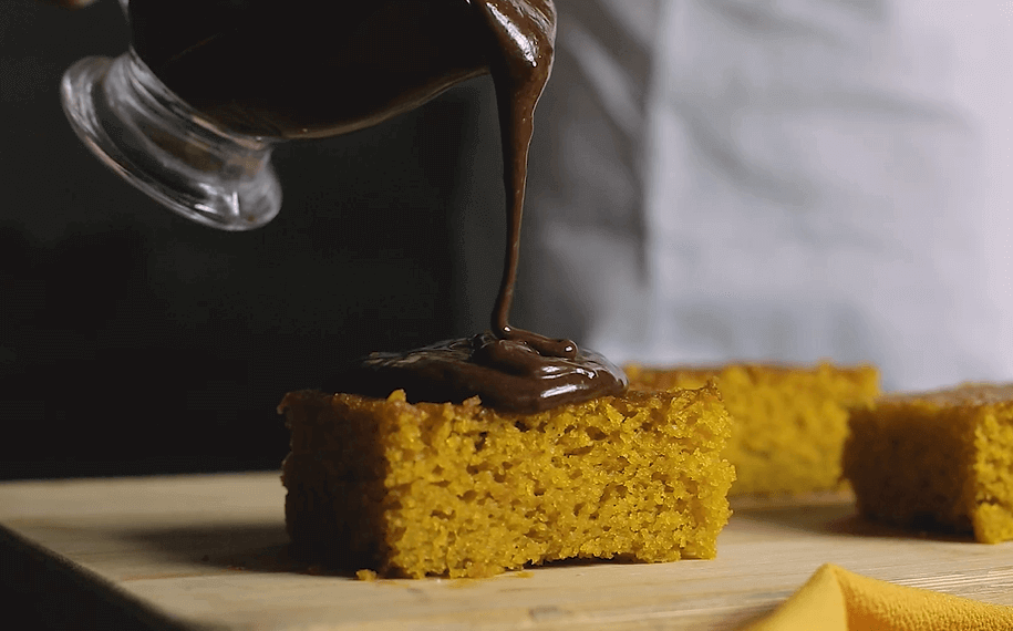 Bolo de Cenoura com Chocolate
