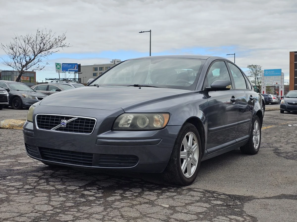 2006 VOLVO S40 — P242