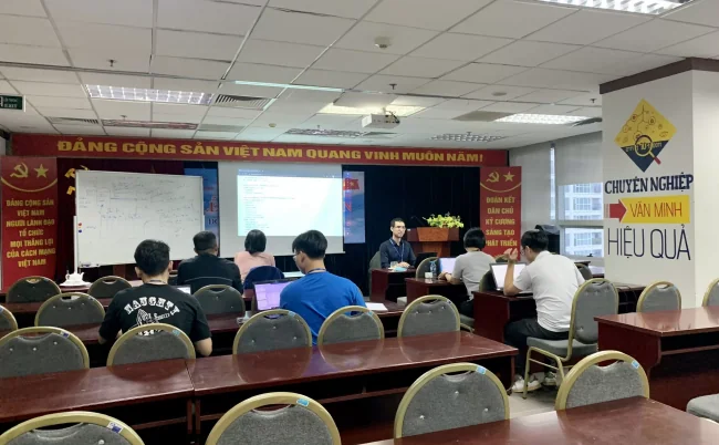 Wecommit đào tạo tại Tập đoàn Điện lực Việt Nam (EVN)