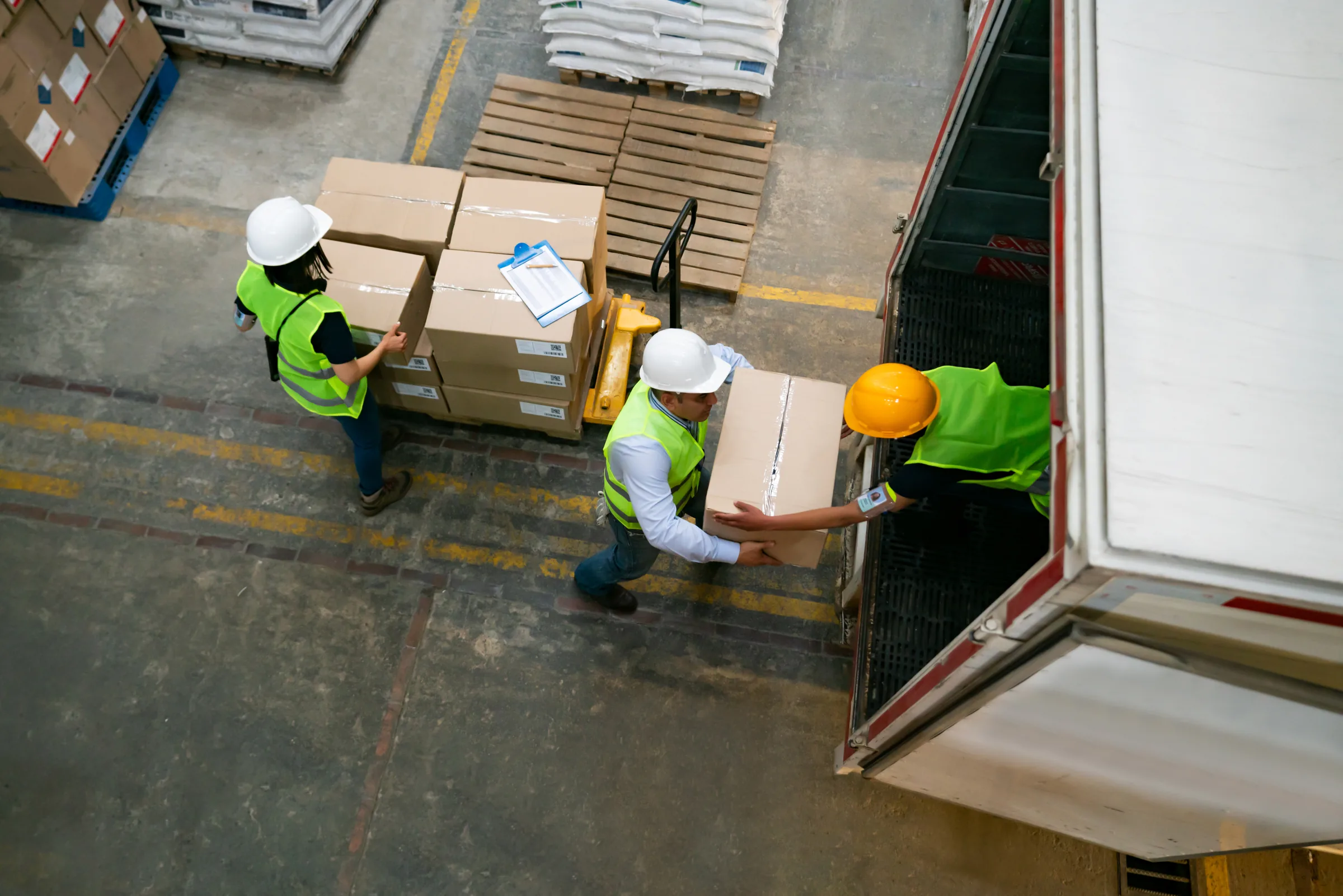 Fulfillment station with mobile devices in use