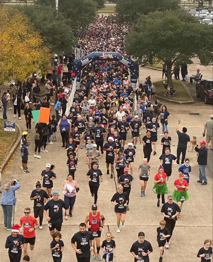 A Charlie Brown Christmas 5K/10K Series